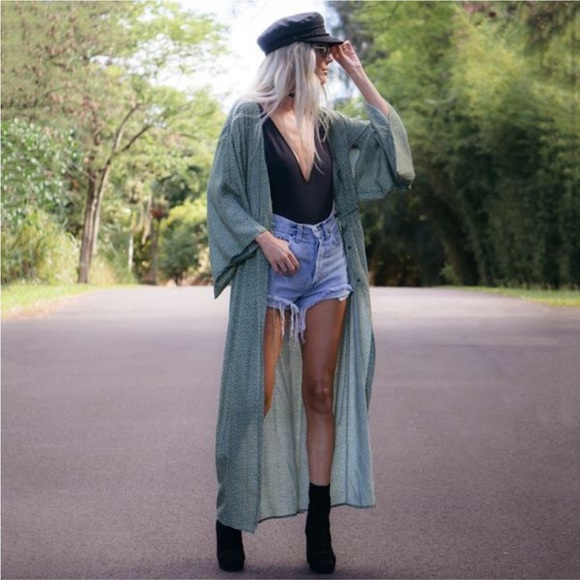 XIX PALMS Green Flower Kimono aso The Salty Blonde - Picture 3 of 7